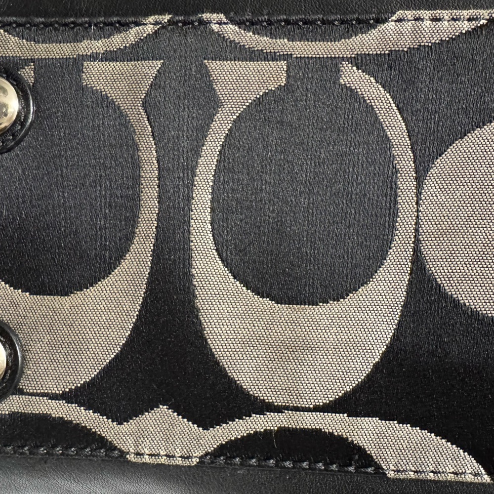 Coach Black and Cream Women's Shoulder Bag - Picture 9 of 16